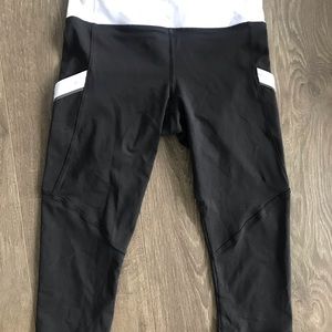 Lululemon Cropped Pants